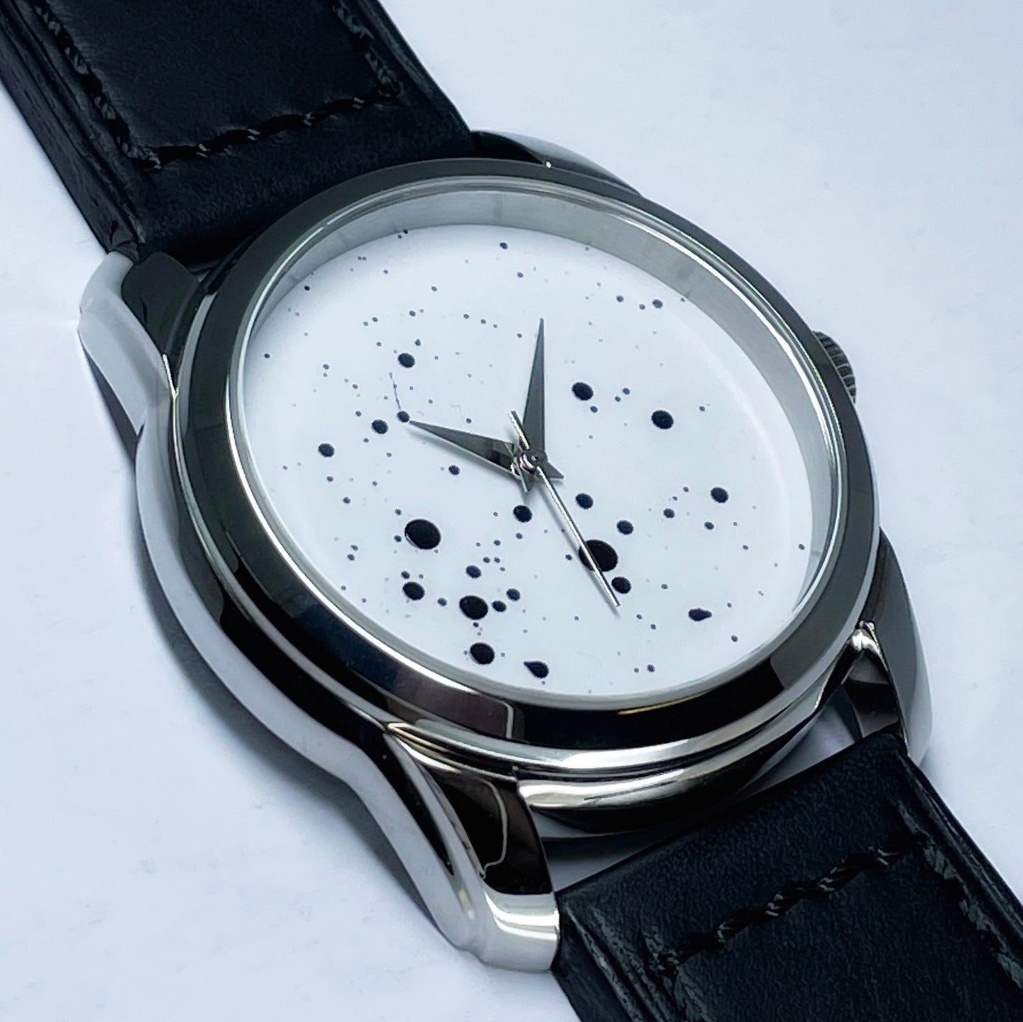 Single-Coloured Paint Splatter Dial